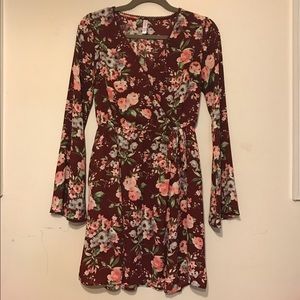 Floral vneck mini dress with flare sleeves