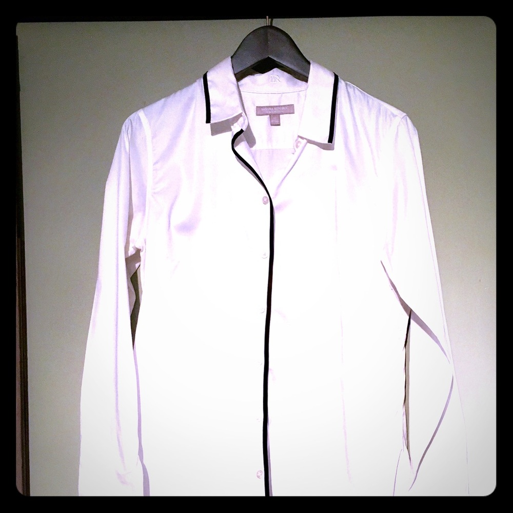 Banana Republic Sateen Finish Non-Iron Dress Shirt