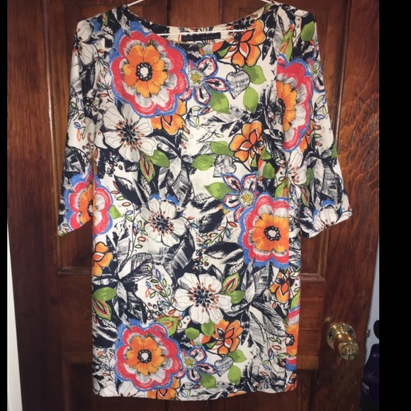 Zara Dresses & Skirts - ZARA Basics Printed Floral Dress