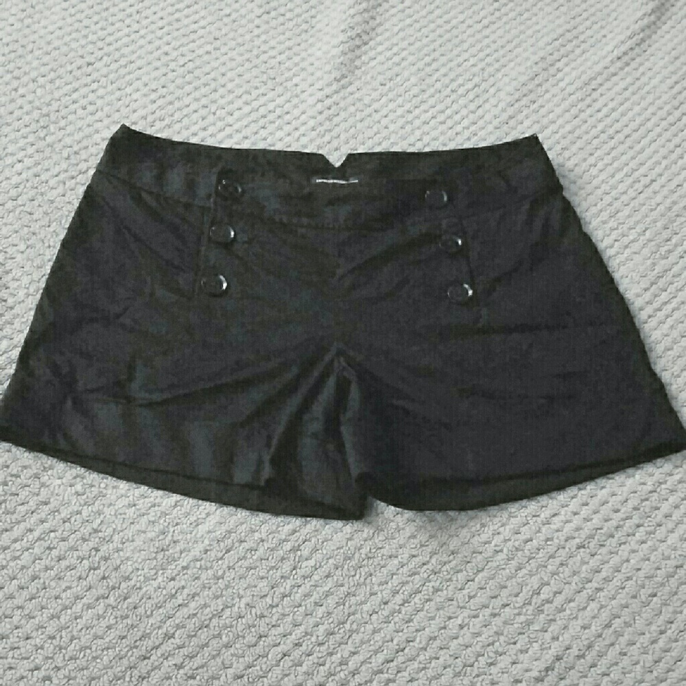 Express Sailor Shorts