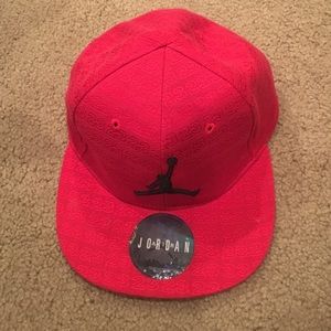 Jordan's 4-7 hat