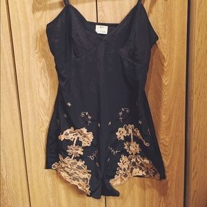 urban outfitters black romper