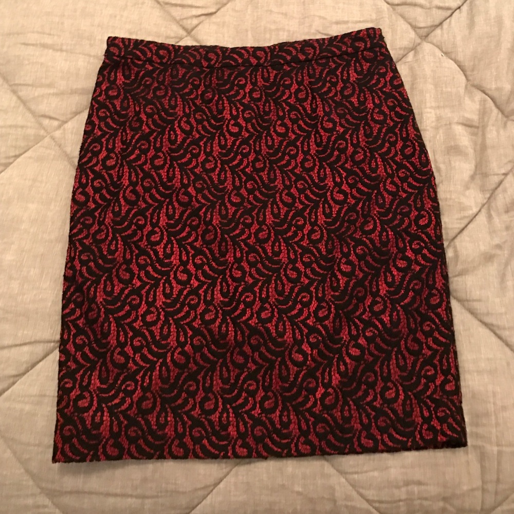 The Limited Pencil Skirt. Red and Black. Size 10.