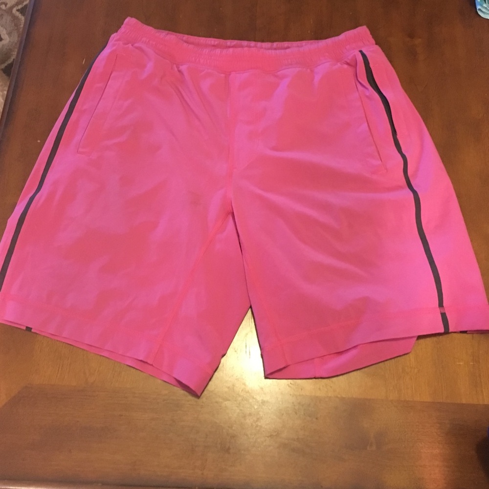 Lululemon pace breaker in like new condition