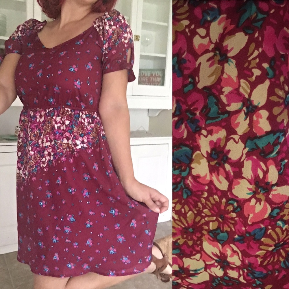 Beautiful Burgundy Dress 🌺🌸🌹