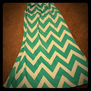 Chevron long skirt