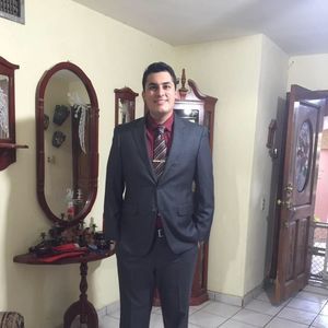 Meet your Posher, Javier