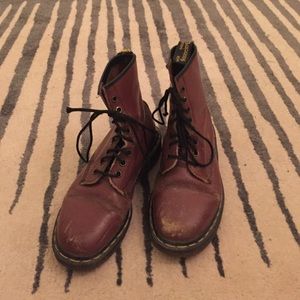 Vintage Dr. Marten --super worn in, rare find