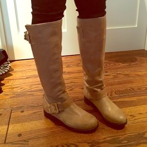 Steve Madden Camel and Red Zipper Boot