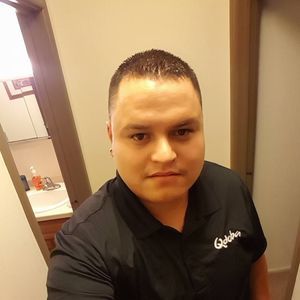 Meet your Posher, Juan