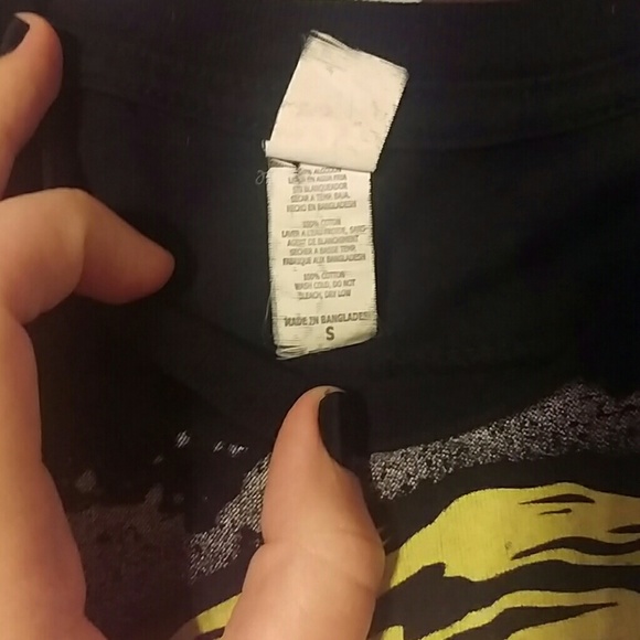 Sold Bless the fall band tee from hot topic - Picture 2 of 3