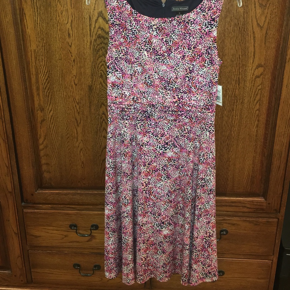 Multi colored mid calf dress 👗 🎀✌🏾