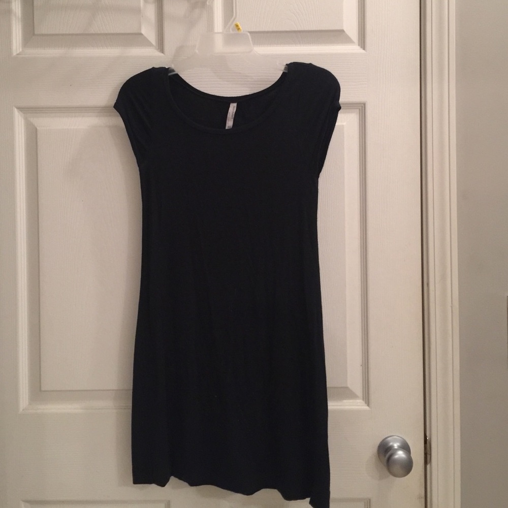 ❗️SOLD❗️Black Old Navy short sleeve Minidress!