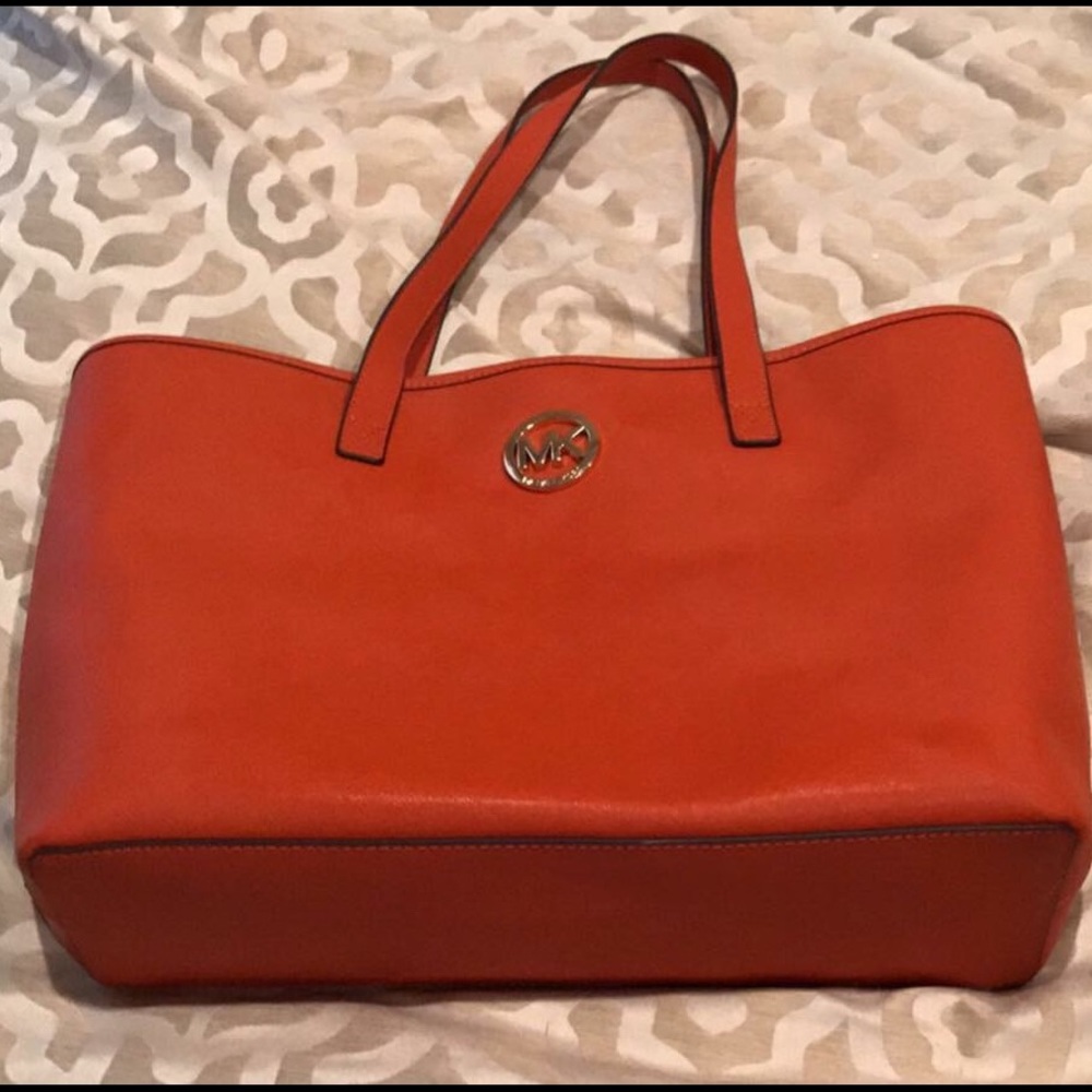 Michael Kors Jet Set Travel Tote EUC
