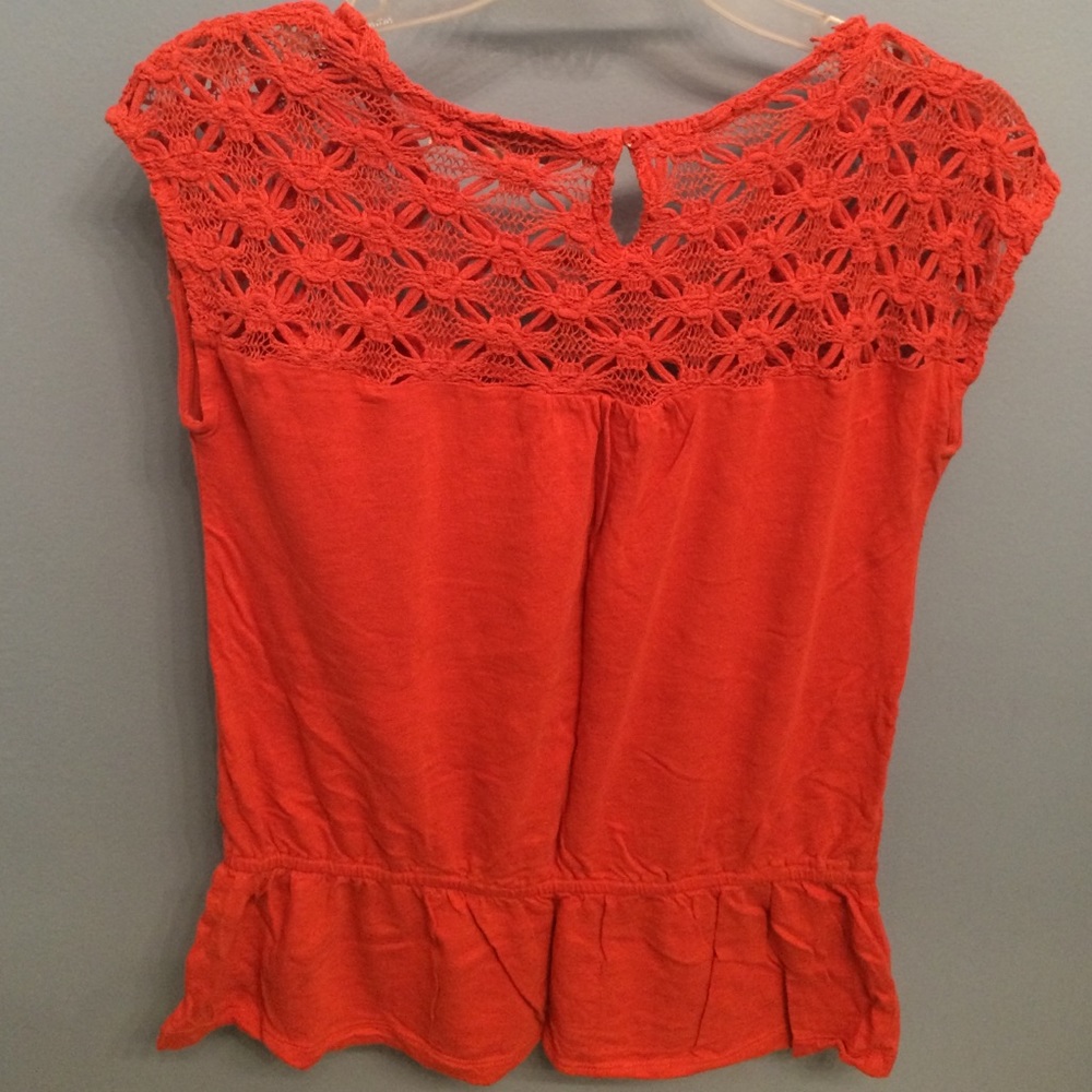 Orange top - Picture 3 of 3
