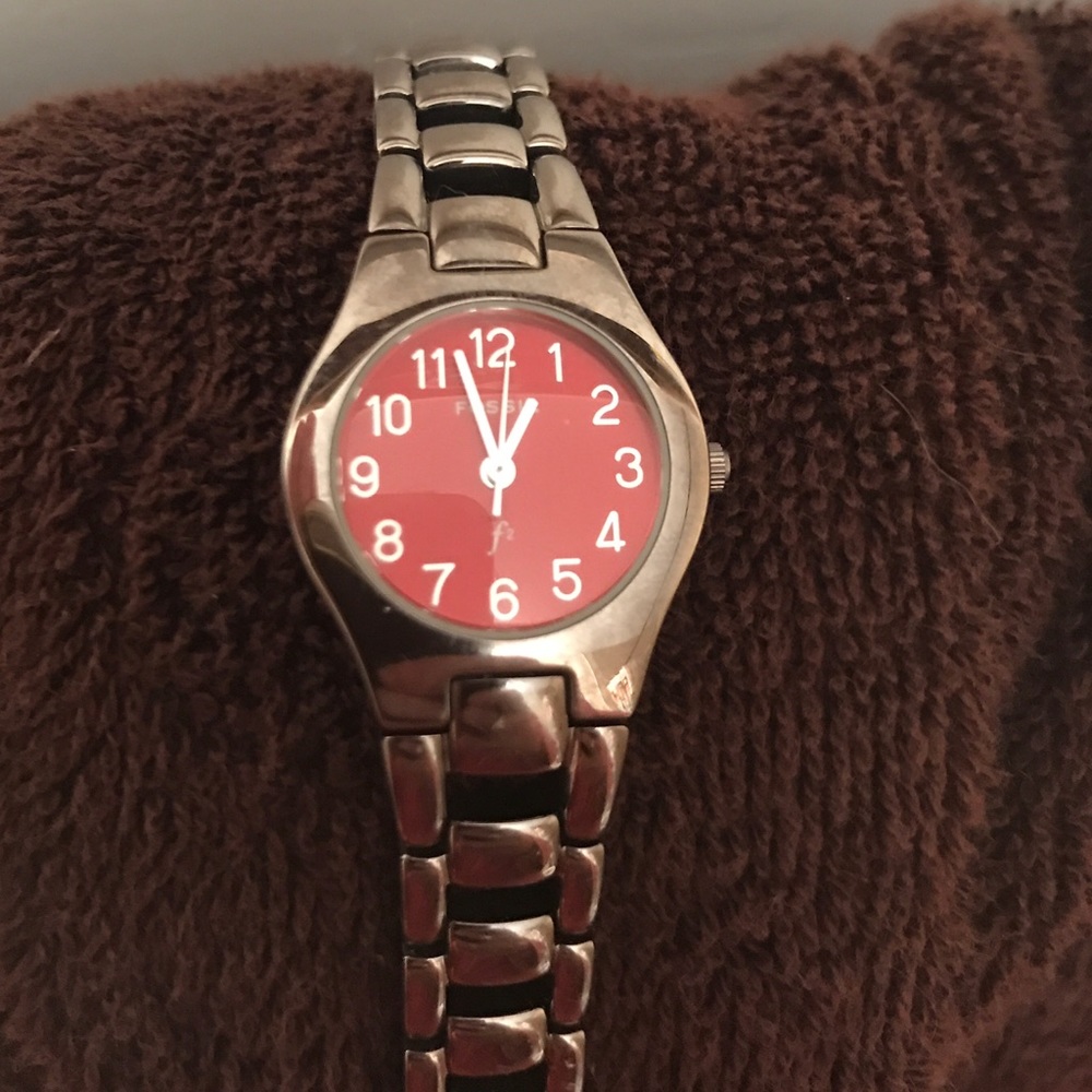 Red face fossil watch