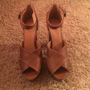 NWT never worn heels