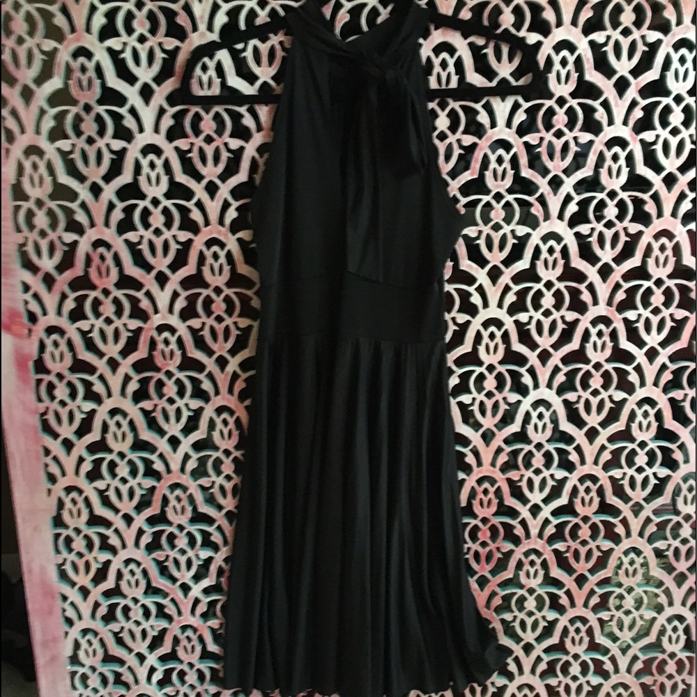 Soprano black halter dress