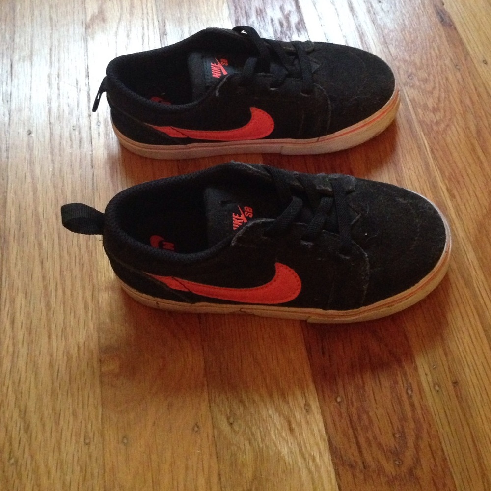Kids nikes