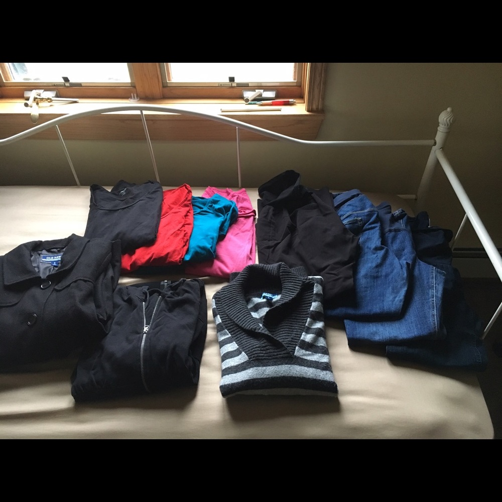 Maternity Lot sizes L/XL