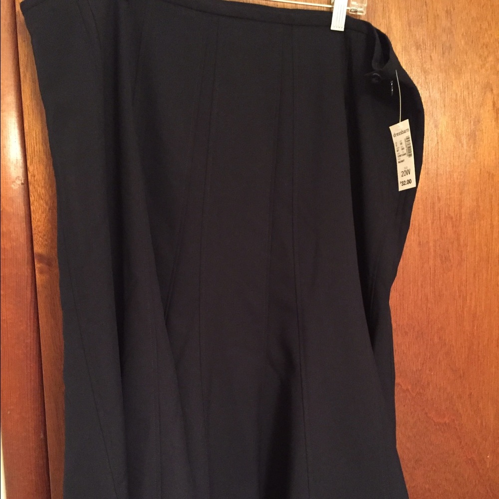 Dressbarn NWT Navy Skirt