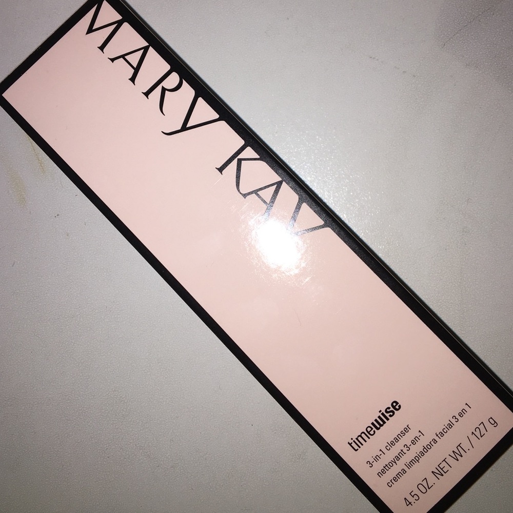 Mary Kay 3-in-1 cleanser