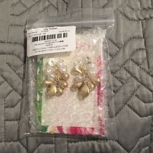 NWT Lilly Pulitzer gold and pearl earrings NWT Lilly Pulitzer gold and pearl earrings