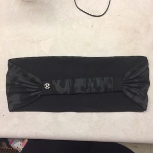 Reversible Lulu Lemon Headband 🎀