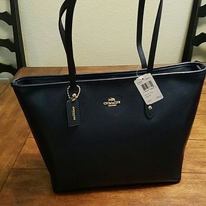 Coach City Zip Tote in Crossgrain Leather Midnight