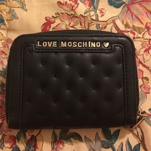 Love moschino