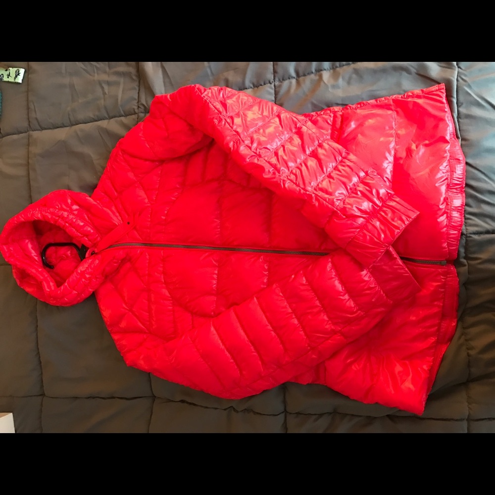 Fluffin awesome lululemon down jacket