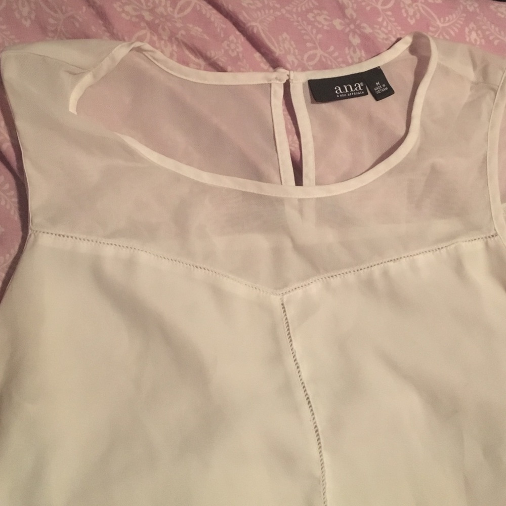 Nice blousy shirt for some boots! Fits great!