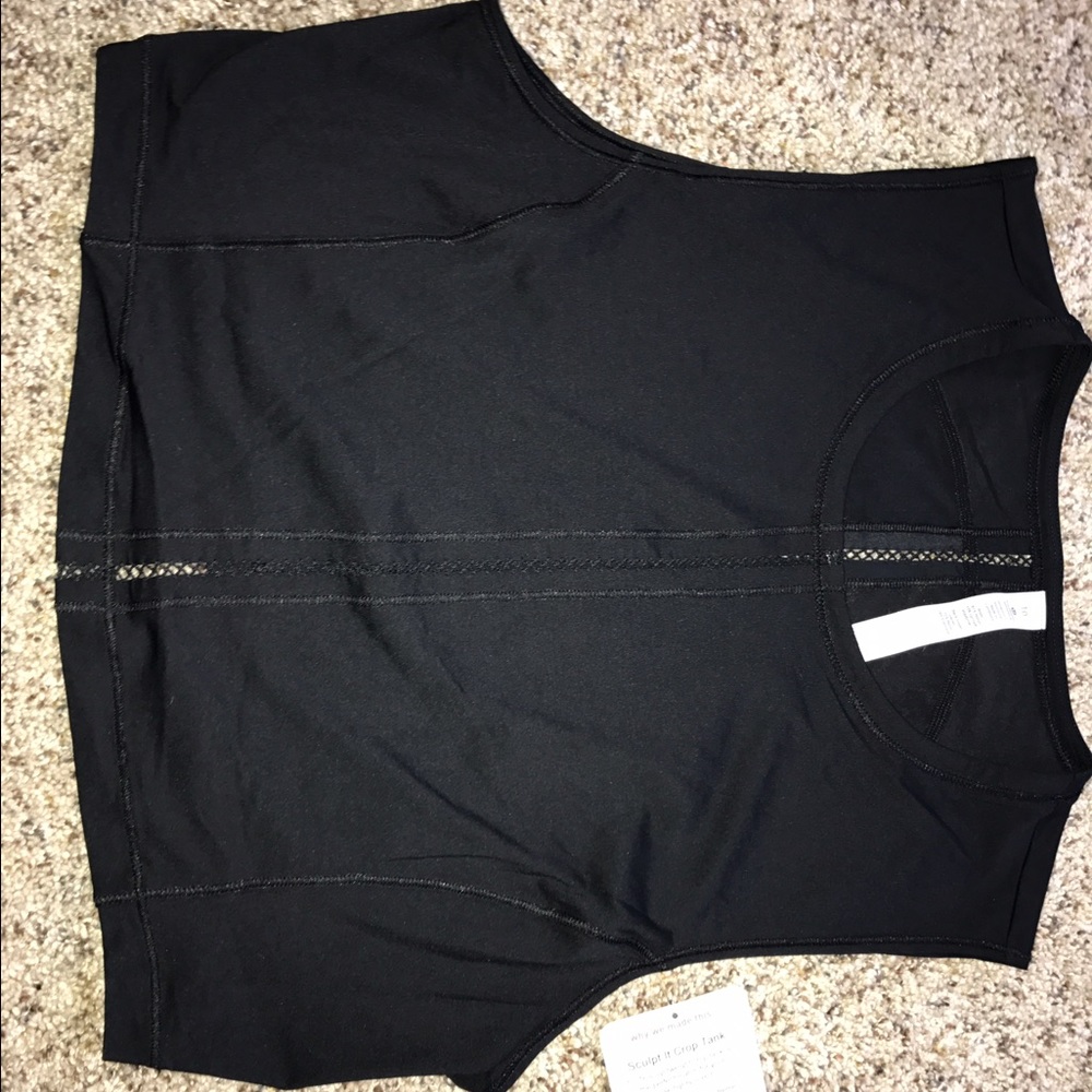 Size 10 sculpt it crop tank