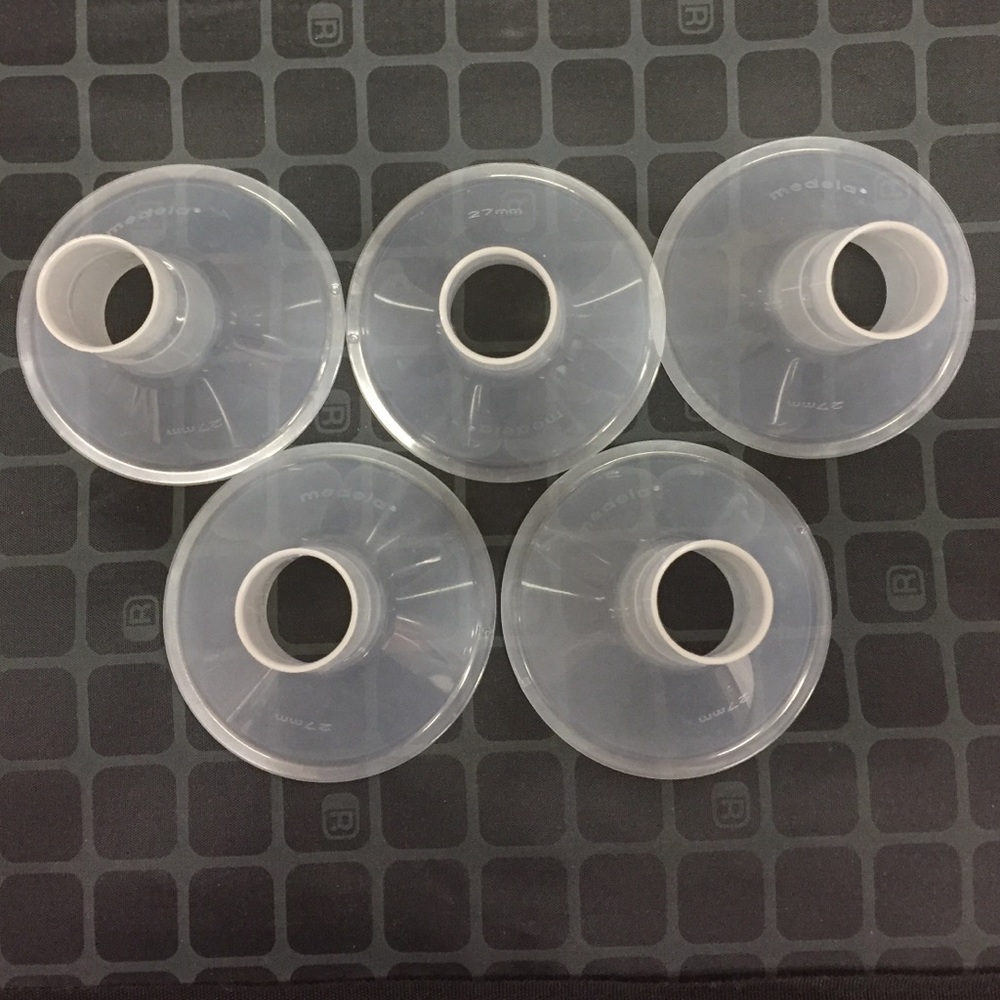 Medela breast cups 27mm