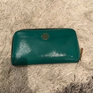 Tory Burch Robinson Wallet