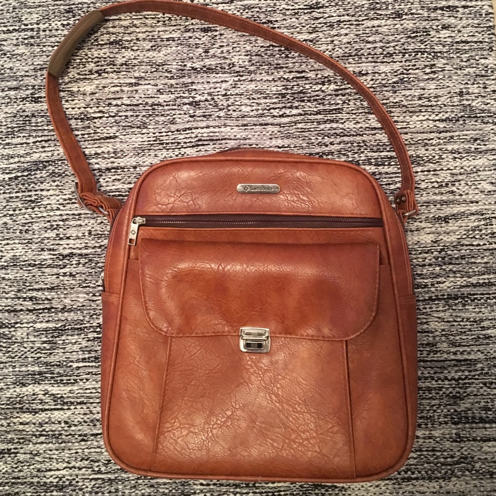 Samsonite Sonora II Messenger / Carry on Bag