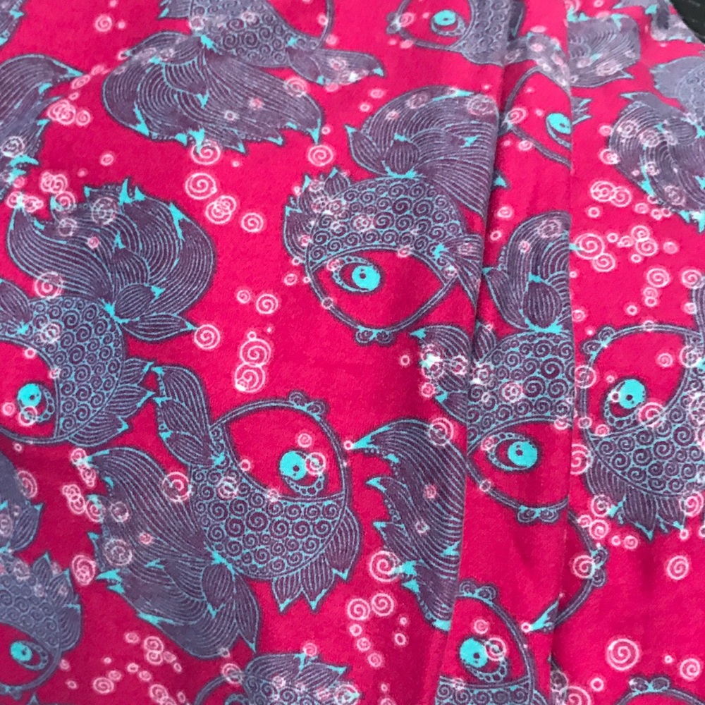 Lularoe Beta Fish 🐟