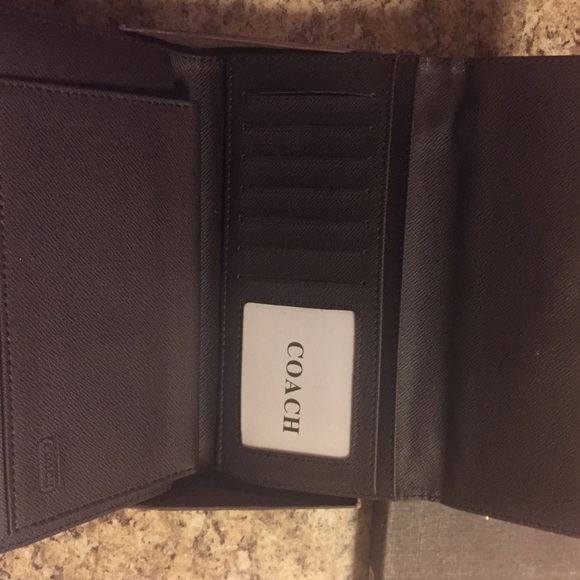 New Authentic Coach Leather Wallet Brown - Picture 2 of 3