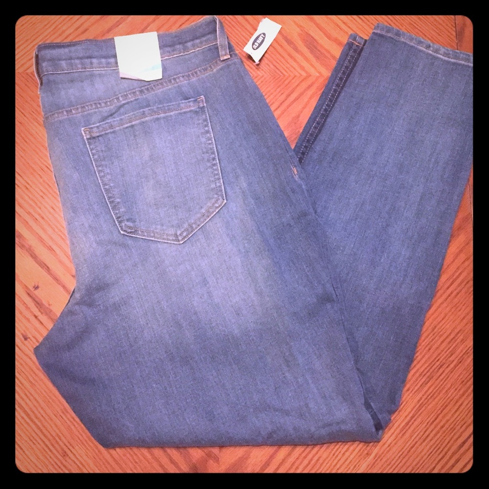 NWT Old Navy Boyfriend Jeans