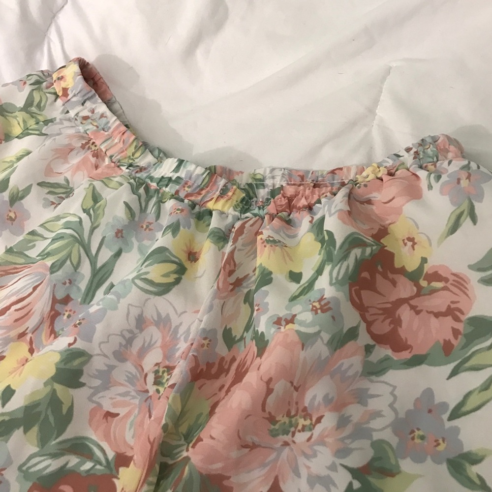 Floral Shorts - Picture 2 of 3