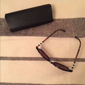 Burberry Sunglasses with case