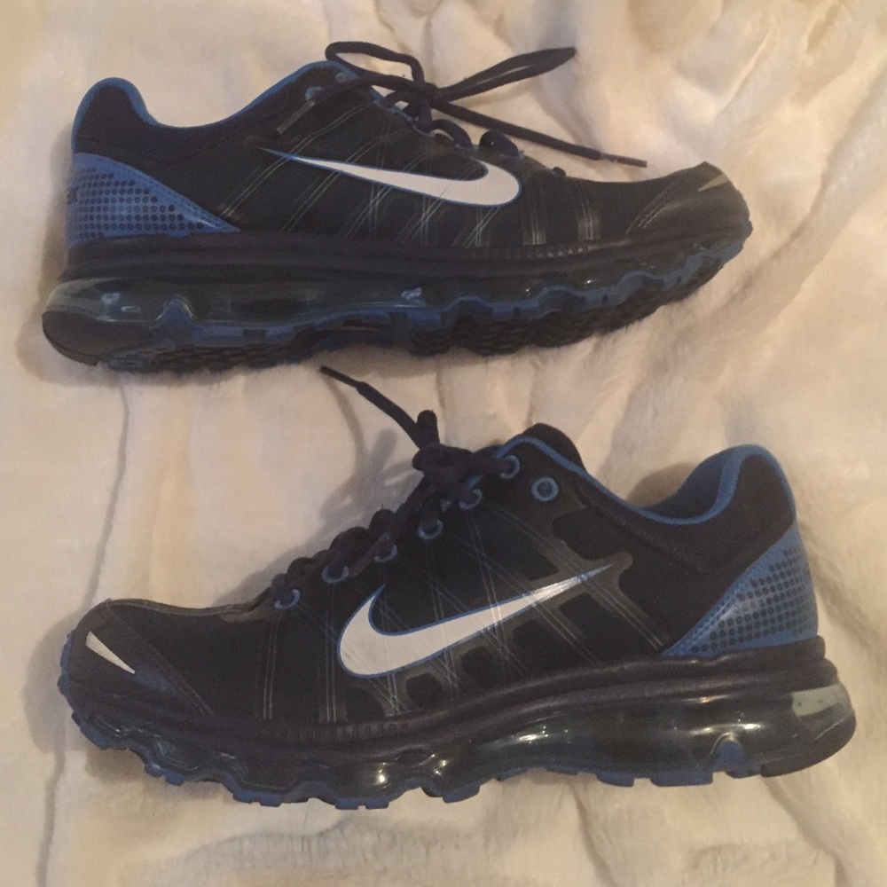 SOLD. Nike air max sneakers men's size 8.5 - Picture 1 of 4