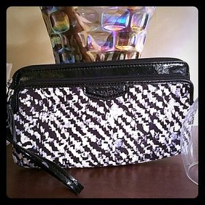 Authentic Coach Black & White Double Zip Wristlet