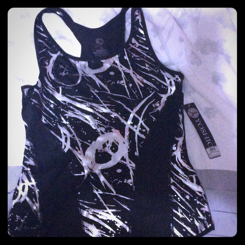 Black and silver yoga top