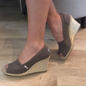 Toms grey canvas wedges