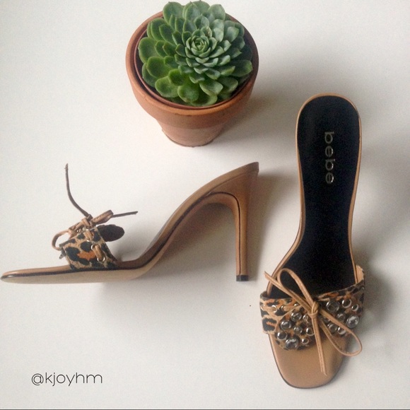 bebe Shoes - NWOT Bebe heeled mules