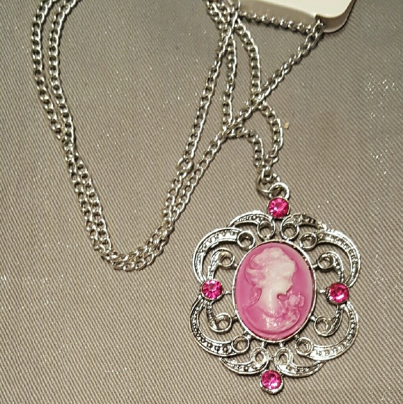 28" Pink Cameo Necklace - Picture 2 of 3