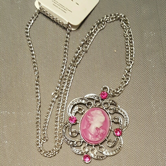 28" Pink Cameo Necklace - Picture 3 of 3
