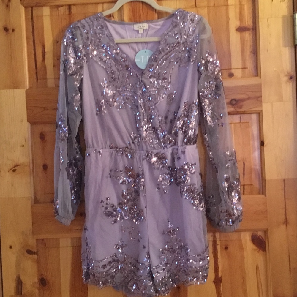 LAST ONE!!! Gorgeous Sequin Romper SPRING🌸 - Picture 5 of 6