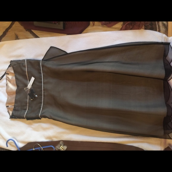 WHBM size 2 cocktail dress - Picture 2 of 2